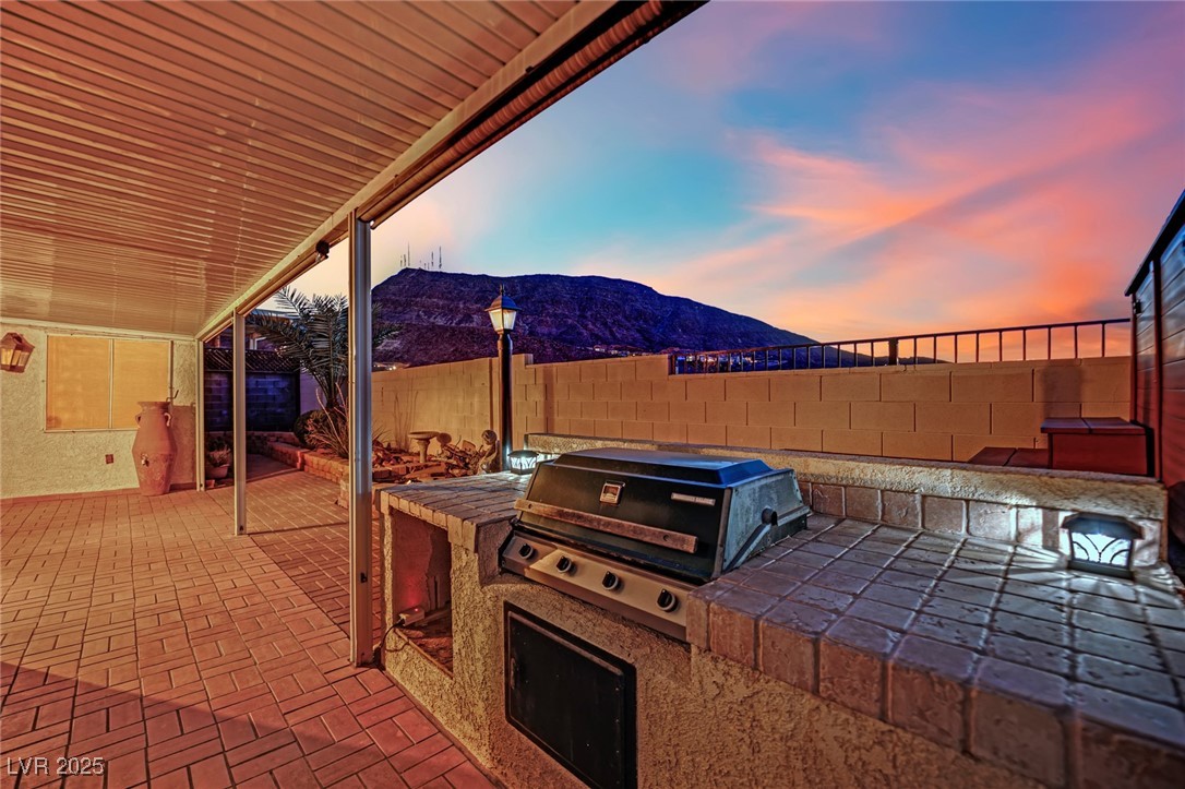 476 Tiger Lily Way