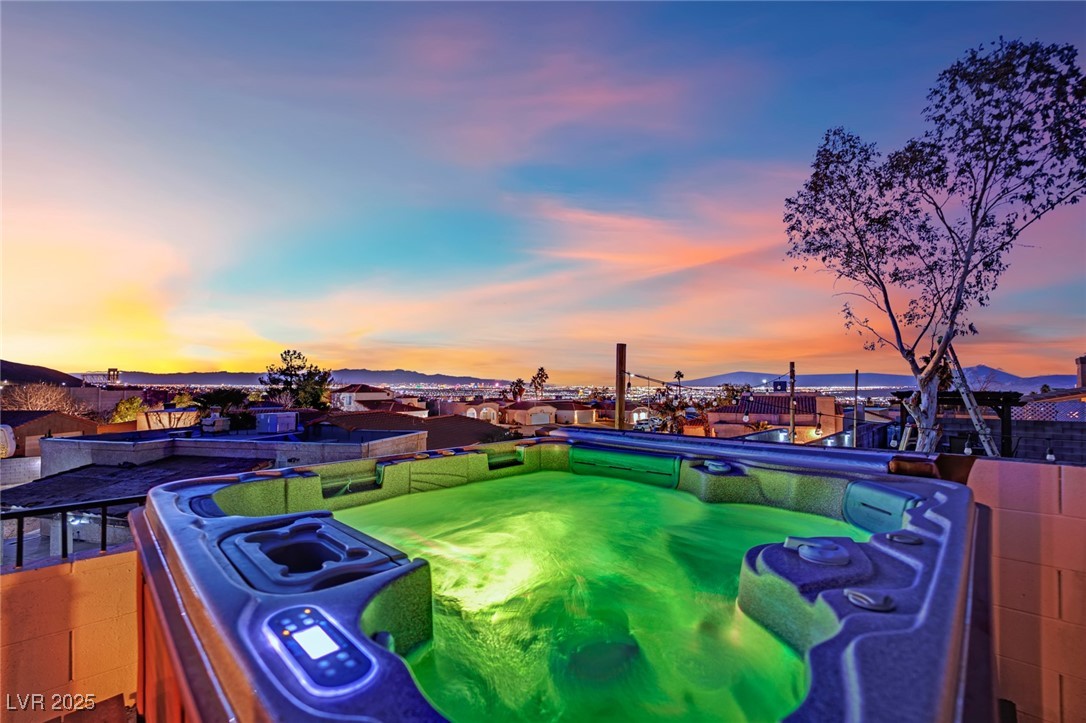 476 Tiger Lily Way