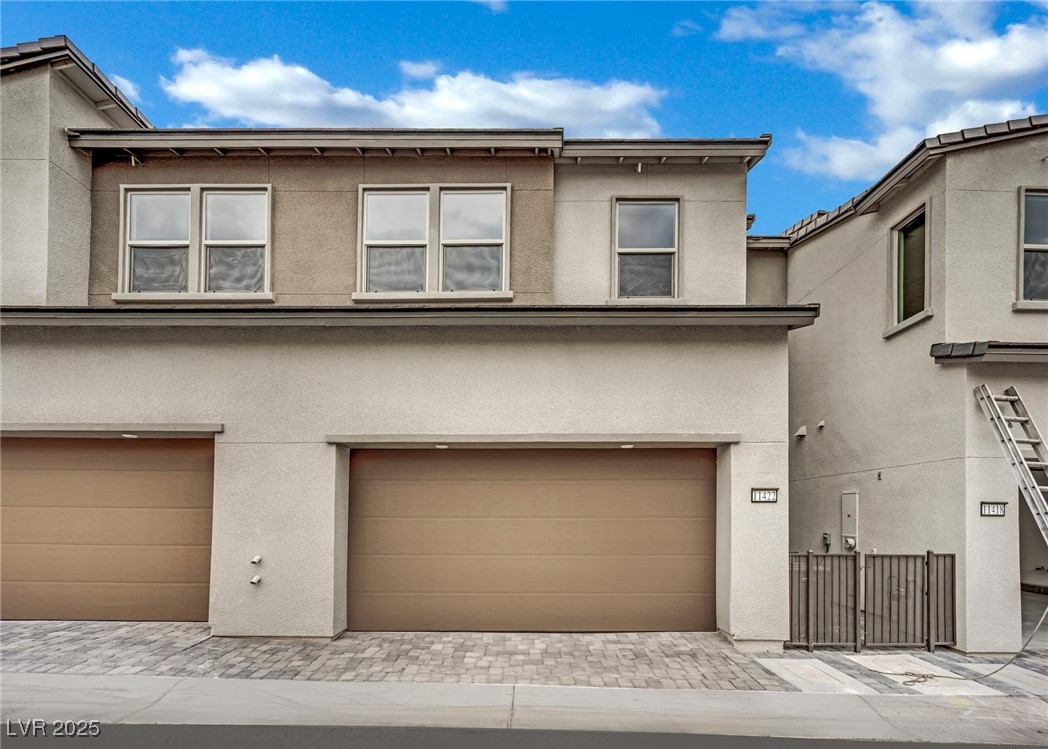 11422 Crimson Ledge Avenue