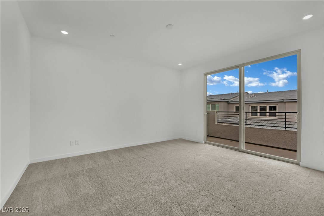 11422 Crimson Ledge Avenue