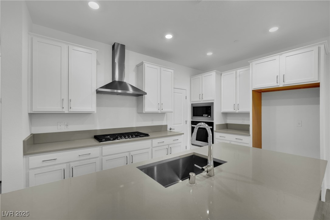 11422 Crimson Ledge Avenue