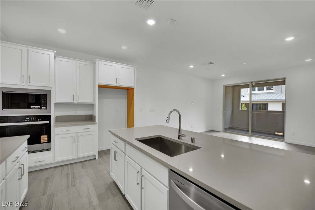 11422 Crimson Ledge Avenue