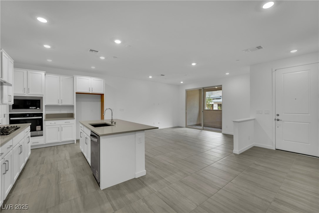 11422 Crimson Ledge Avenue