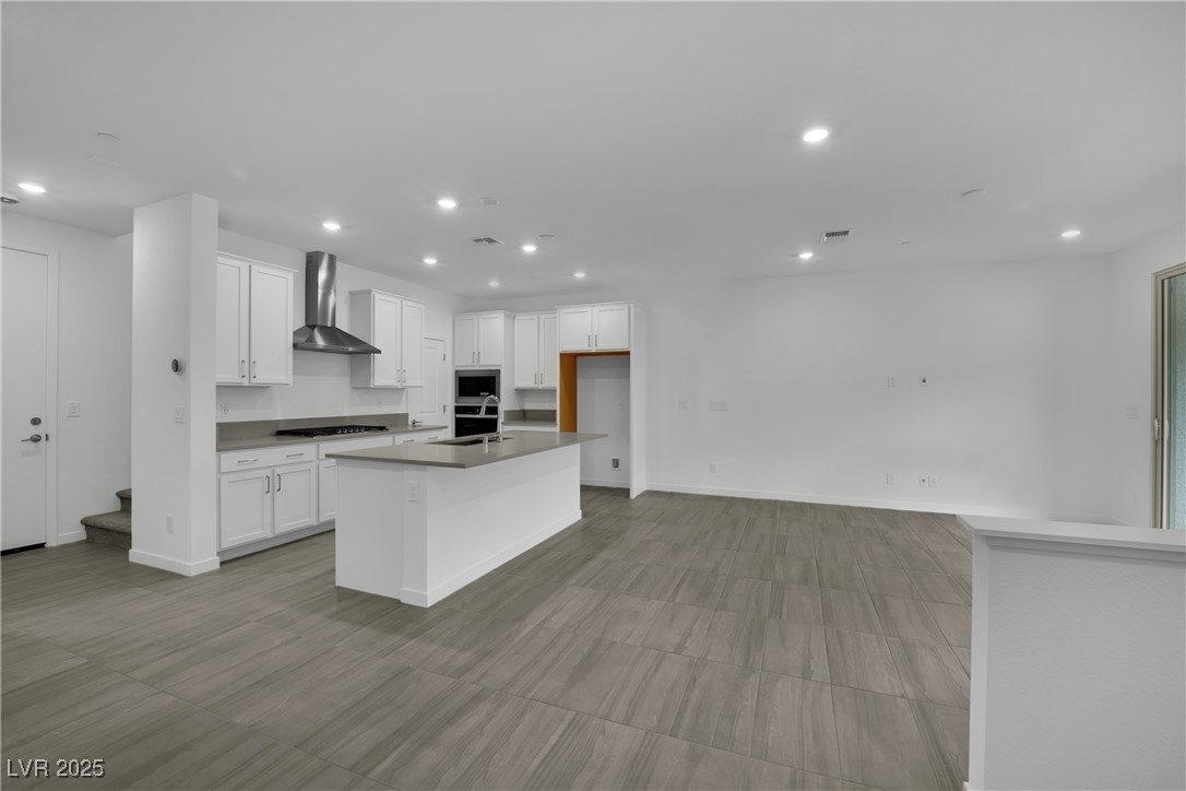 11422 Crimson Ledge Avenue