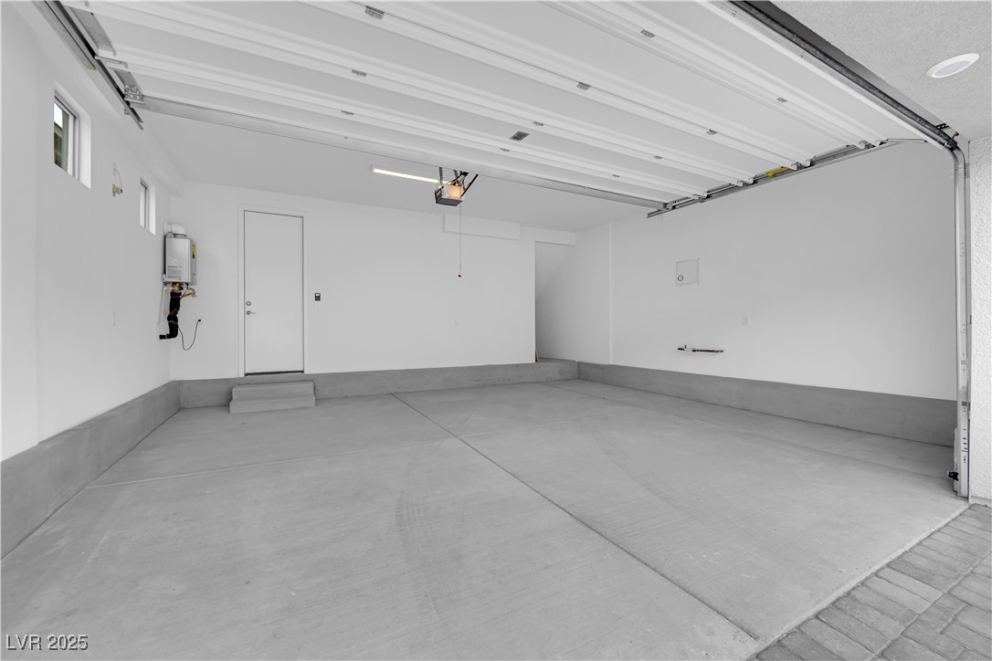 11442 Crimson Ledge Avenue