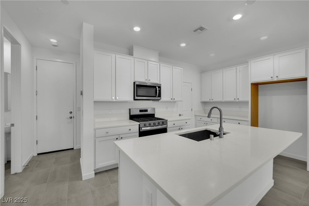 11476 Panoledge Avenue