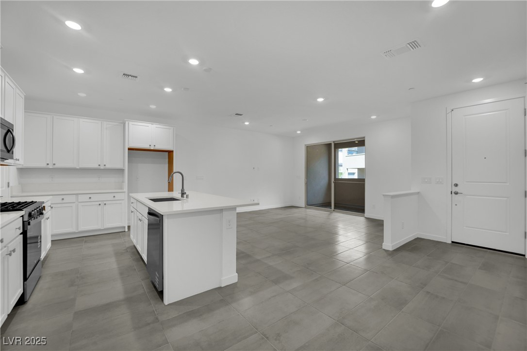 11476 Panoledge Avenue