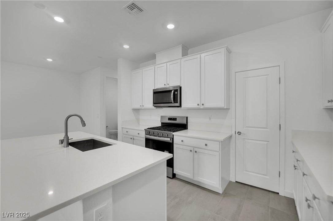 11476 Panoledge Avenue