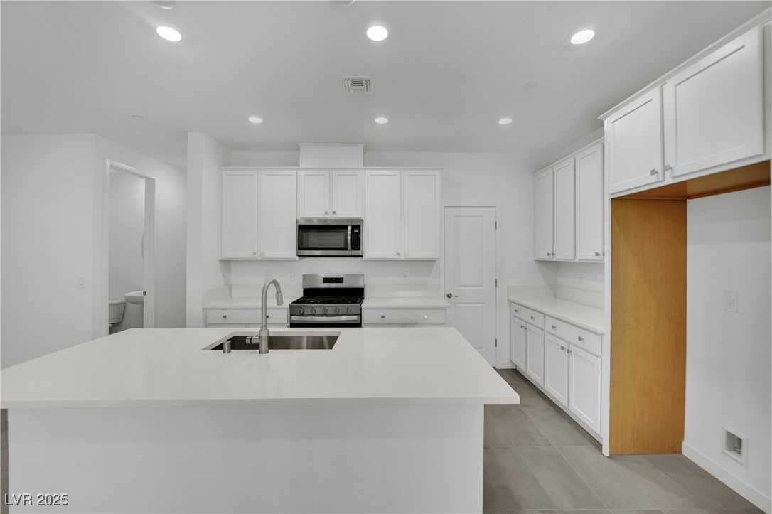 11476 Panoledge Avenue