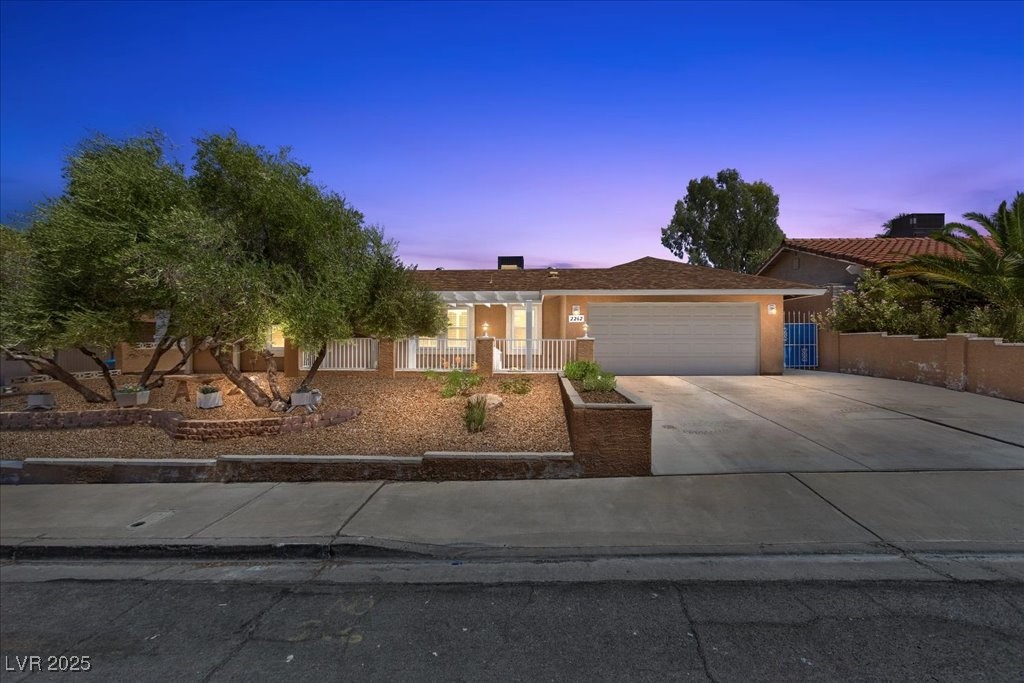 2262 Heavenly View Drive