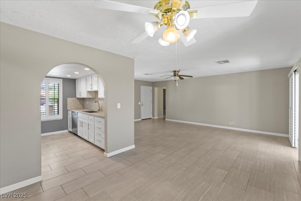 2262 Heavenly View Drive