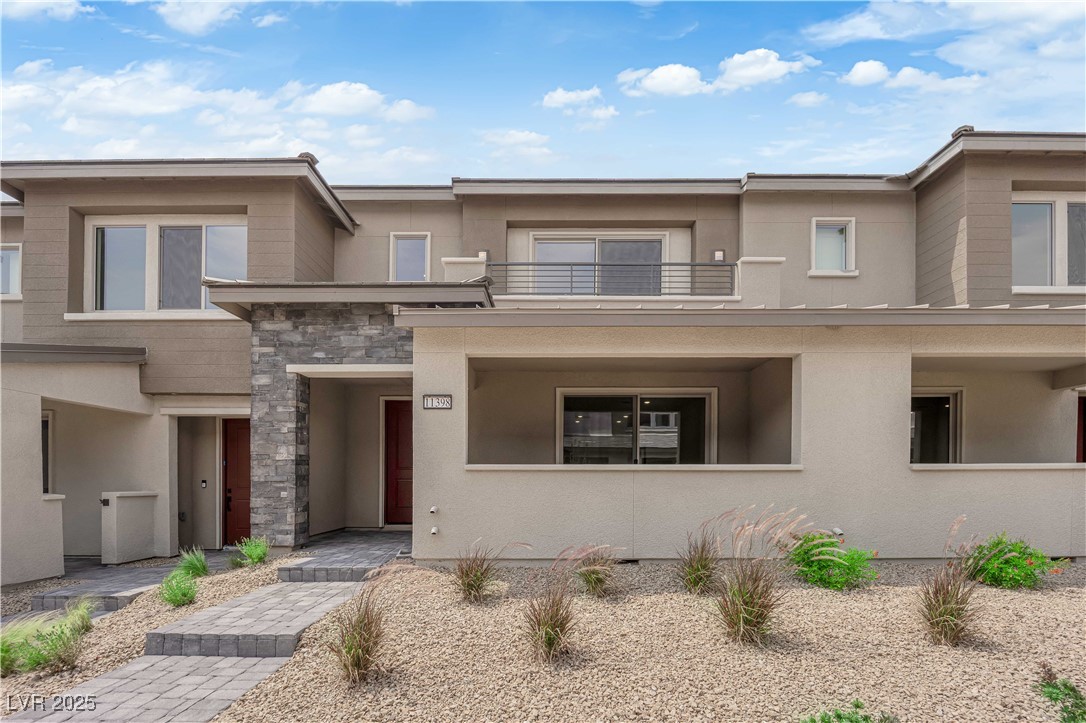 11398 Crimson Ledge Avenue