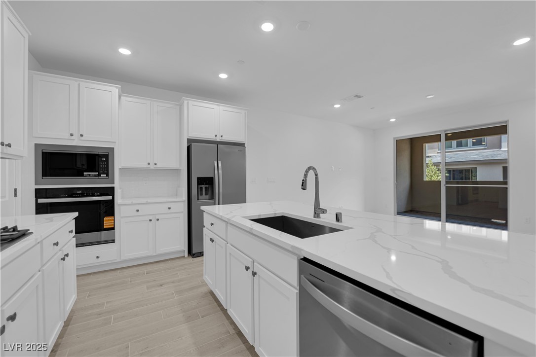 11398 Crimson Ledge Avenue