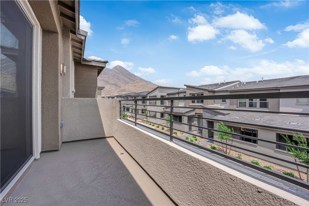 11398 Crimson Ledge Avenue