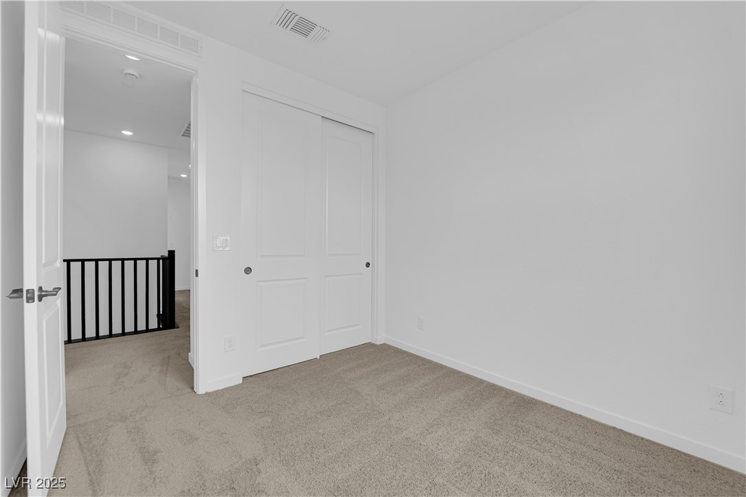 11398 Crimson Ledge Avenue