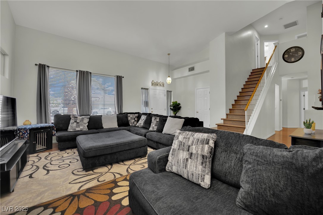 1921 Donnington Court