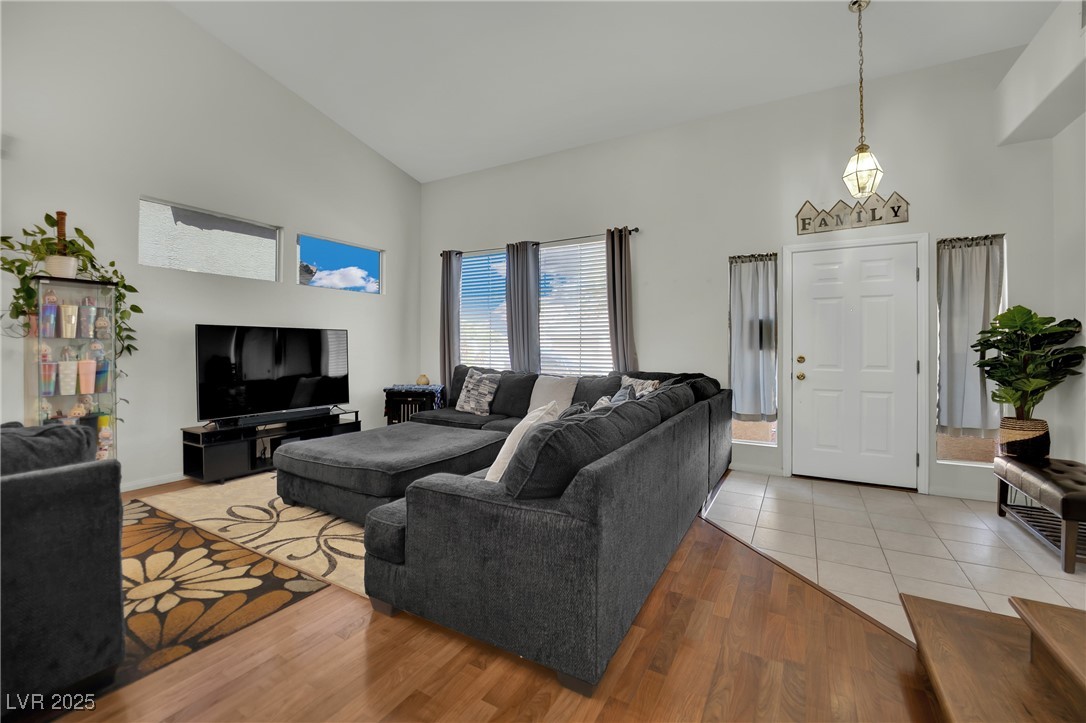 1921 Donnington Court