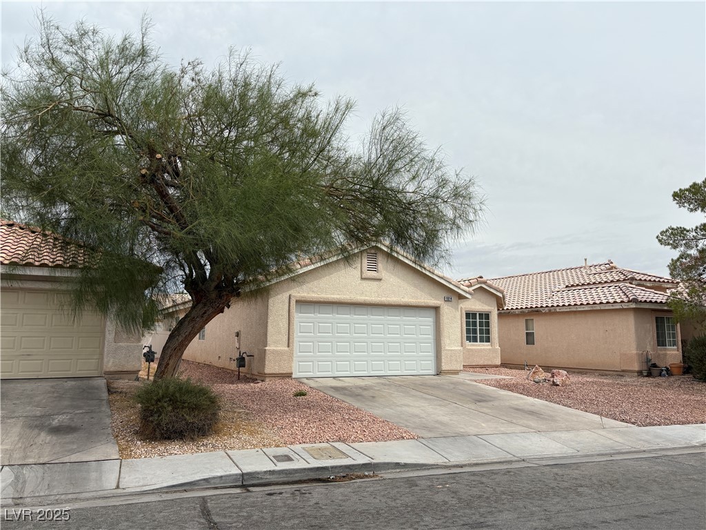 1014 Emerald Stone Avenue