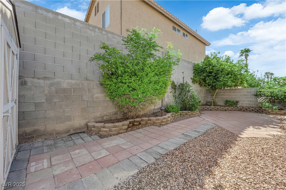 8940 Sandy Slate Way