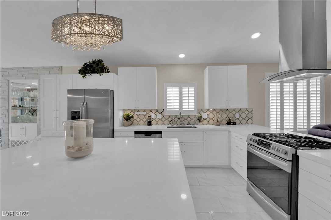 8940 Sandy Slate Way