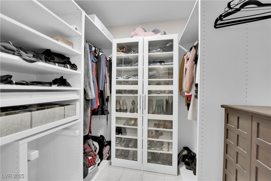 8940 Sandy Slate Way