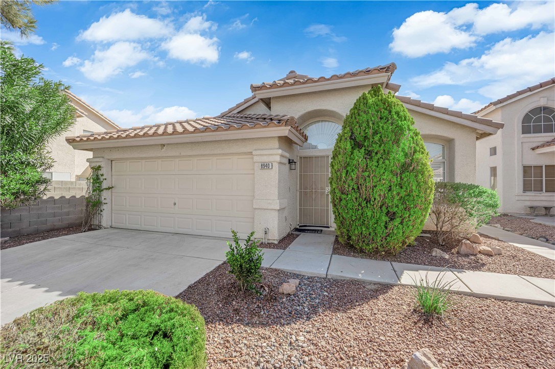 8940 Sandy Slate Way