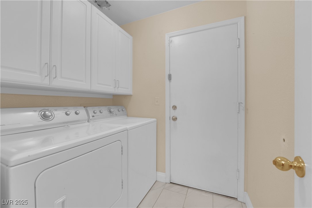 8940 Sandy Slate Way