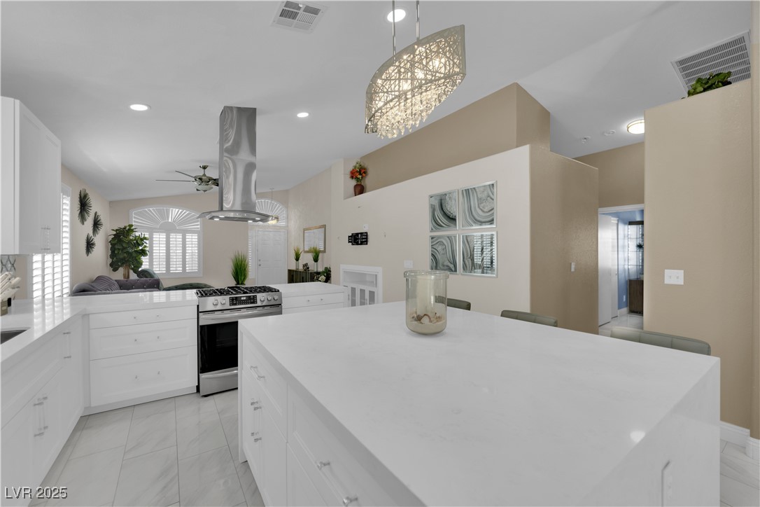 8940 Sandy Slate Way