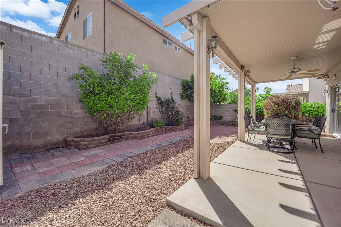 8940 Sandy Slate Way