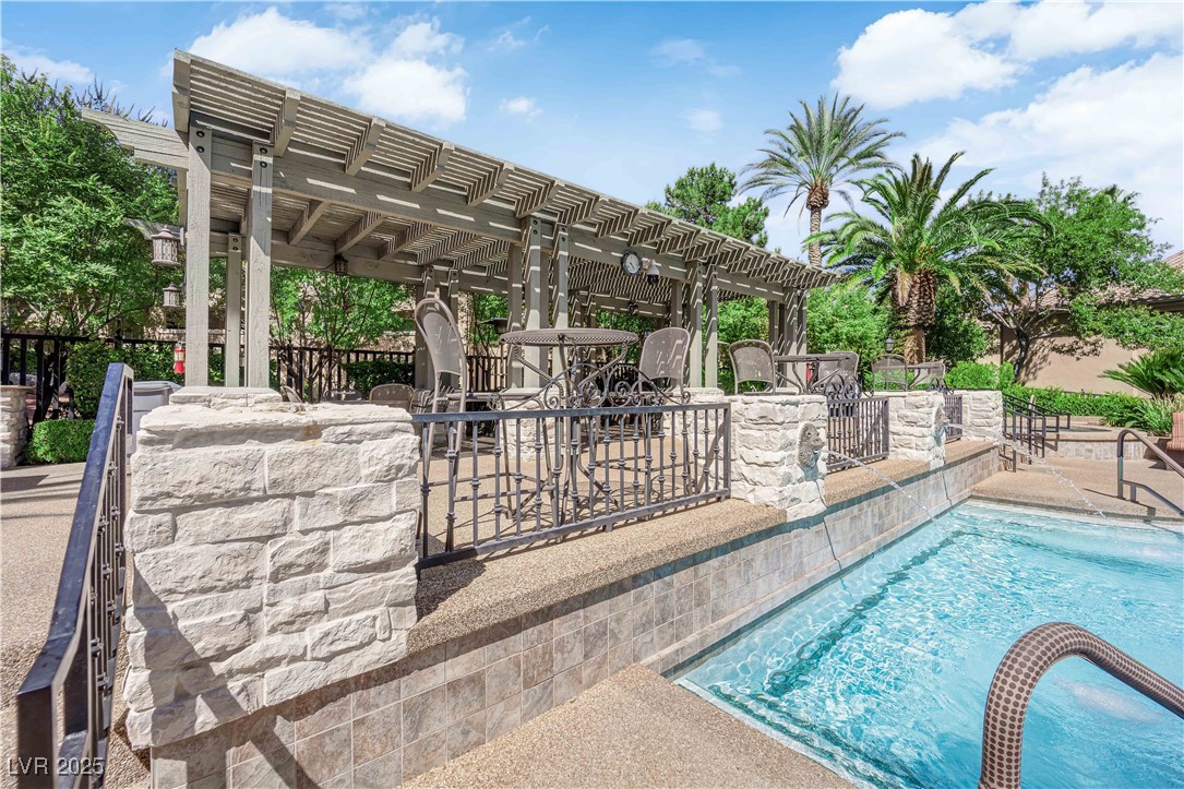 1605 Crimson Hills Drive 204