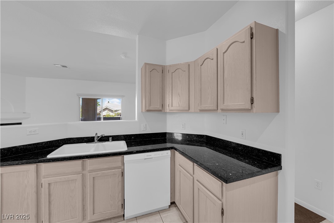 1605 Crimson Hills Drive 204