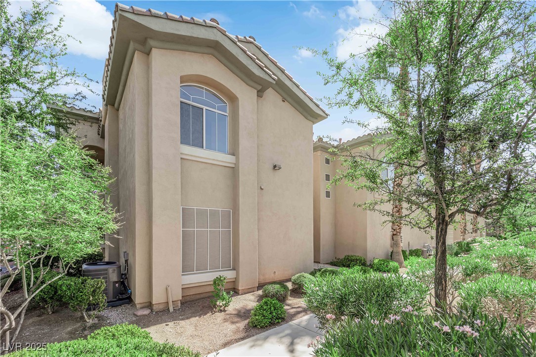 1605 Crimson Hills Drive 204