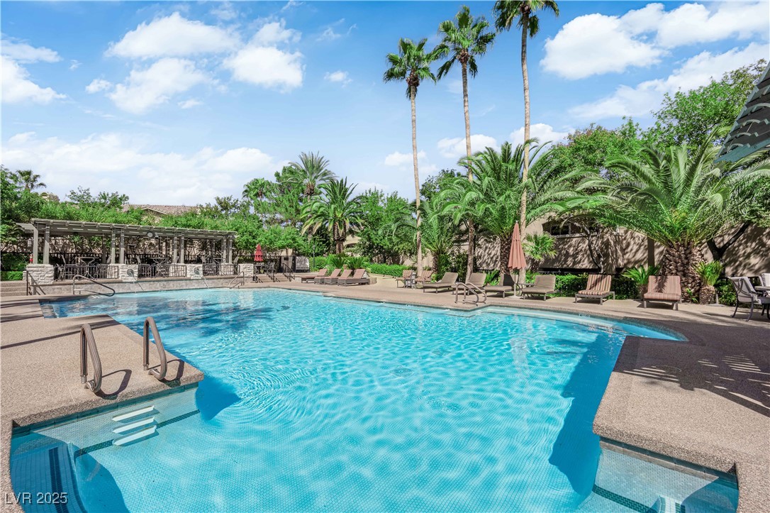 1605 Crimson Hills Drive 204