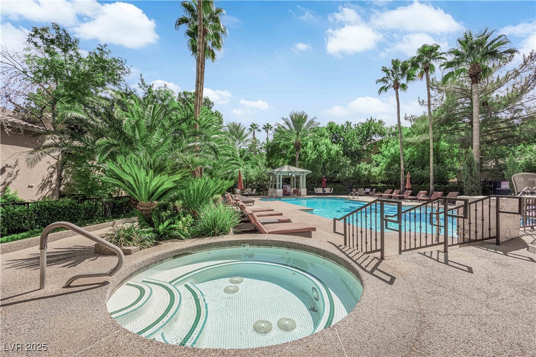 1605 Crimson Hills Drive 204