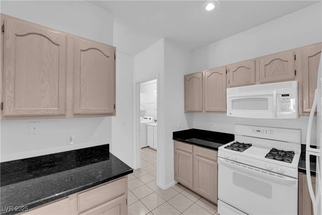 1605 Crimson Hills Drive 204