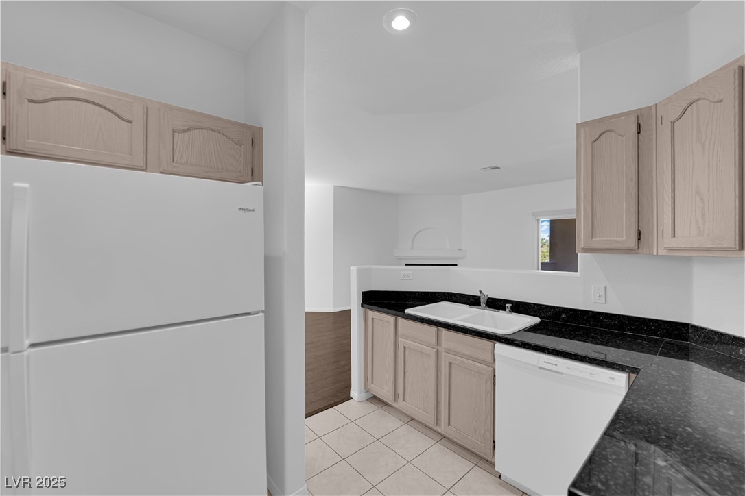 1605 Crimson Hills Drive 204