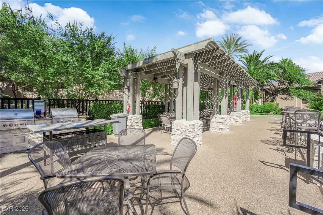 1605 Crimson Hills Drive 204