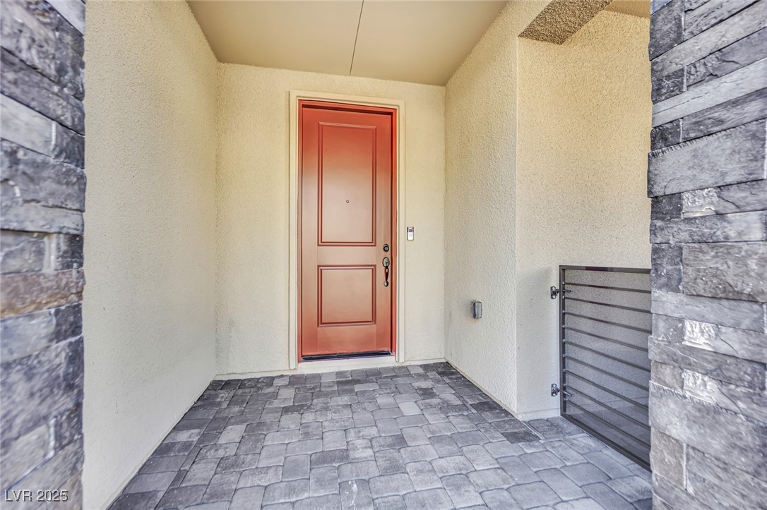 11454 Crimson Ledge Avenue