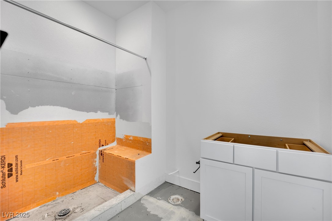 7121 Painted Skyline Street