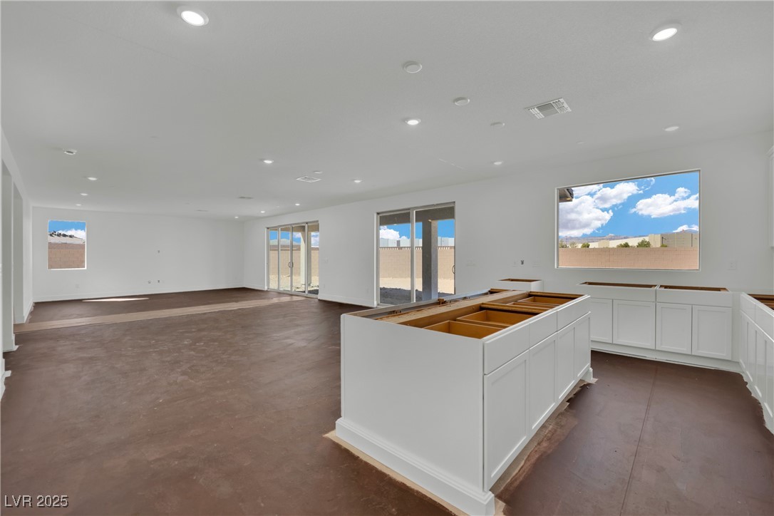 7121 Painted Skyline Street