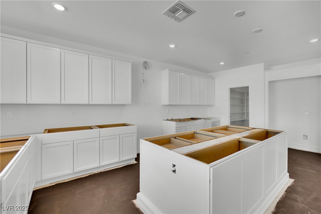 7121 Painted Skyline Street