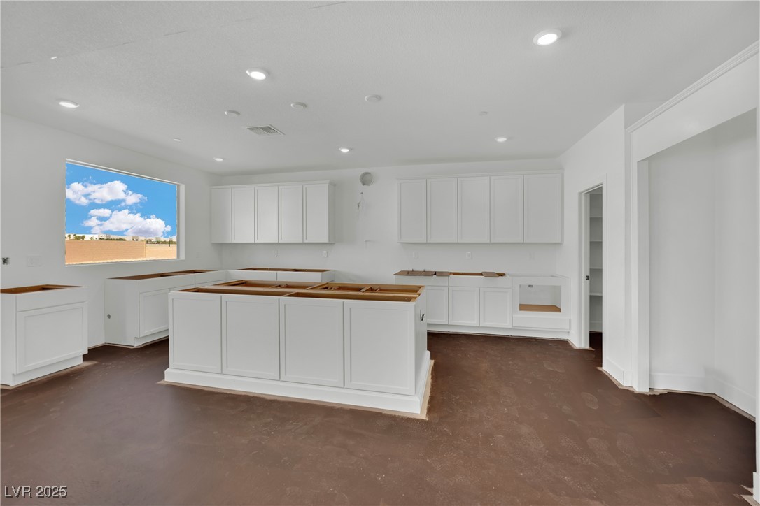 7121 Painted Skyline Street