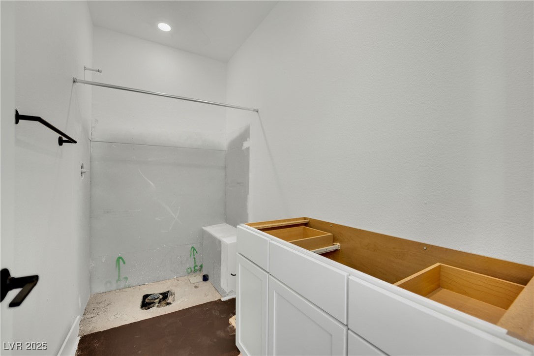 7121 Painted Skyline Street