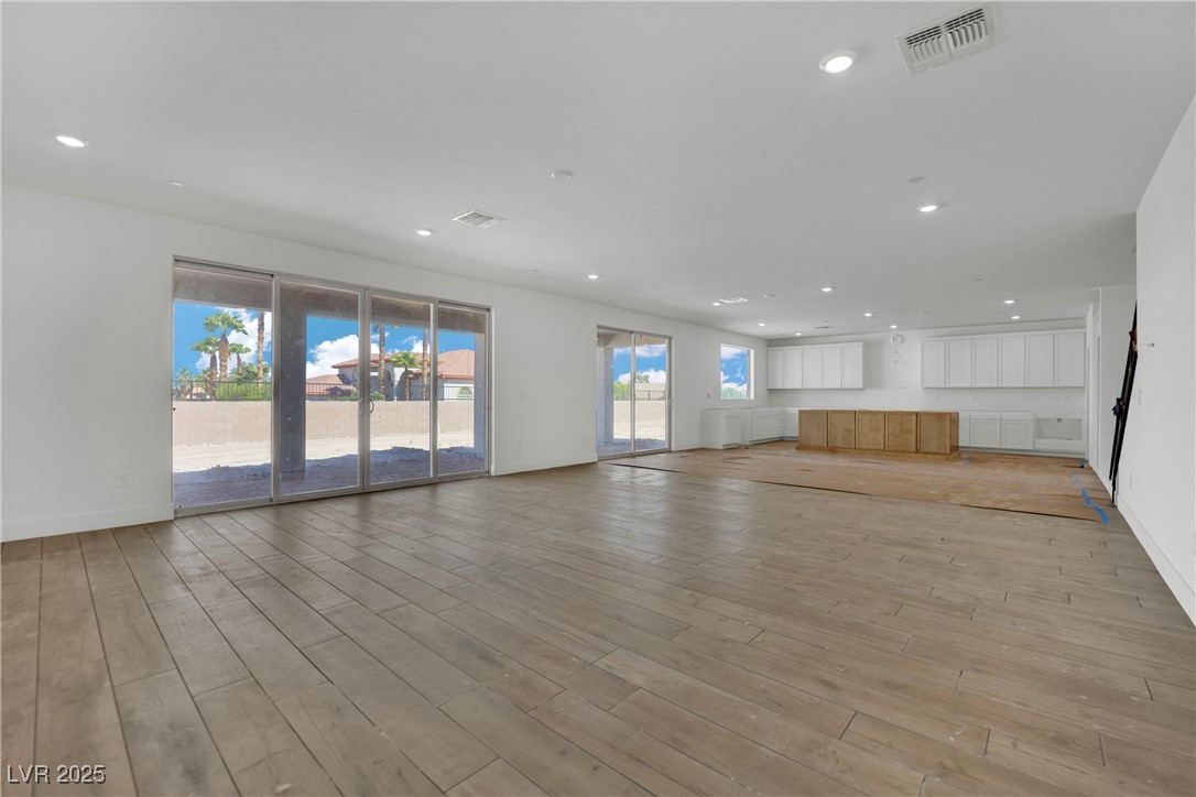 7118 Painted Skyline Street