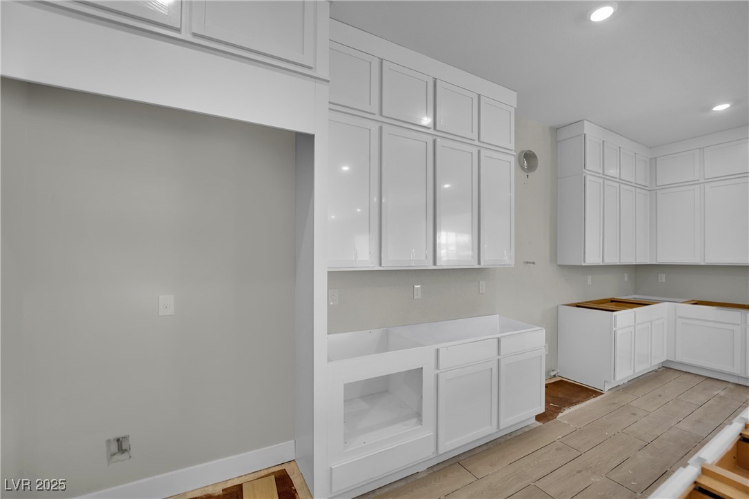 4835 Blushing Dawn Avenue