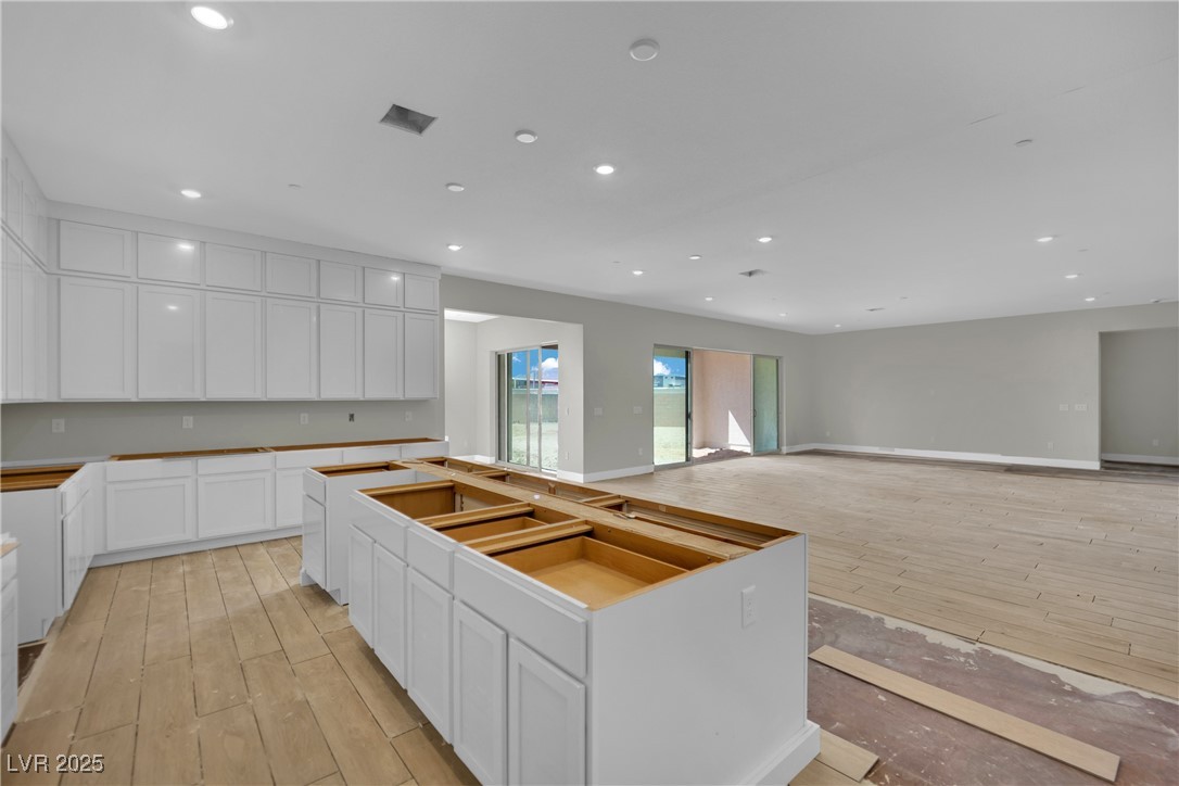 4835 Blushing Dawn Avenue