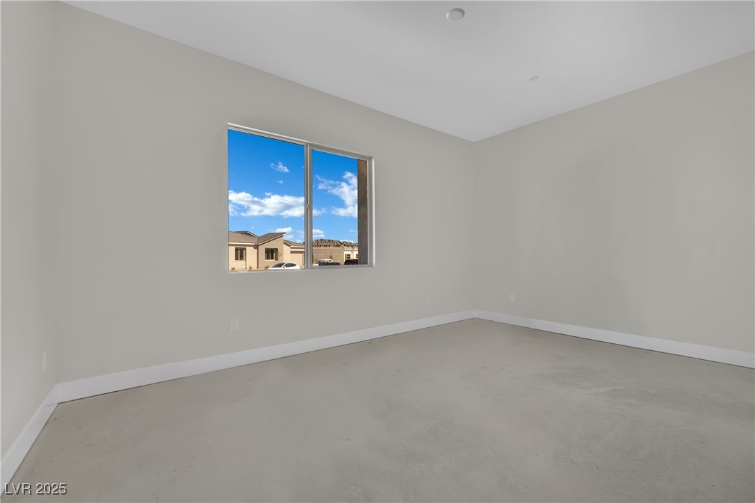 4835 Blushing Dawn Avenue