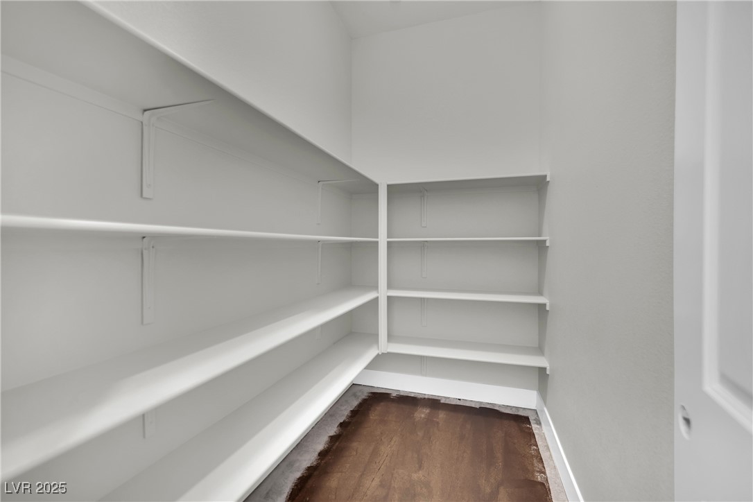 4835 Blushing Dawn Avenue