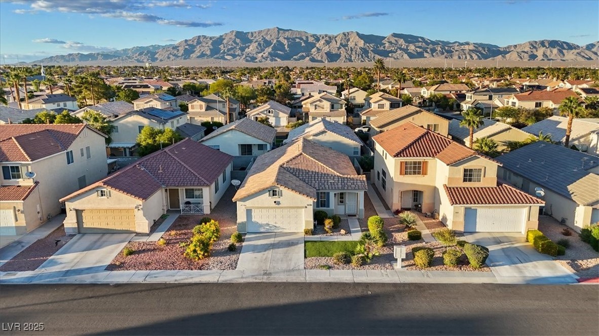 1902 Giant Pine Avenue