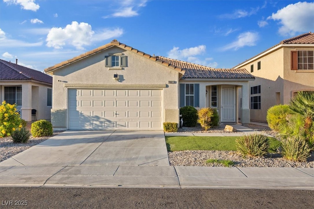 1902 Giant Pine Avenue